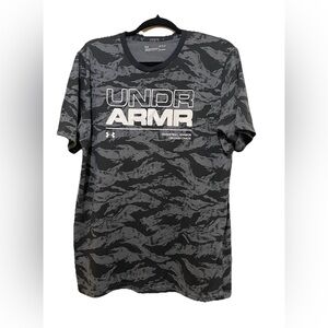 Under Armour Men's Black Camo T-Shirt HeatGear Basketball Division Shirt Size Lg